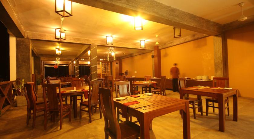 Rock Fort Hotel — Унаватуна, Шрі Ланка мініатюра 39