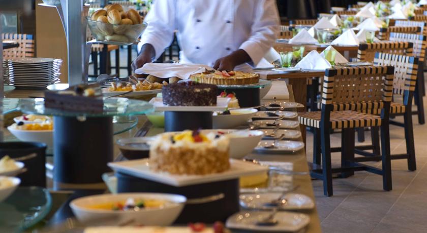 Crowne Plaza Abu Dhabi Yas Island — Абу Дабі, Об'єднані Арабські Емірати мініатюра 6