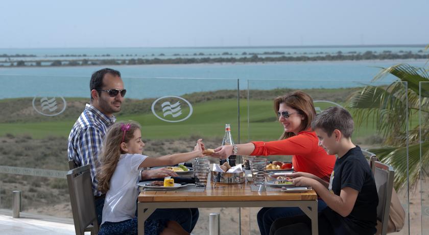 Crowne Plaza Abu Dhabi Yas Island — Абу Дабі, Об'єднані Арабські Емірати мініатюра 11