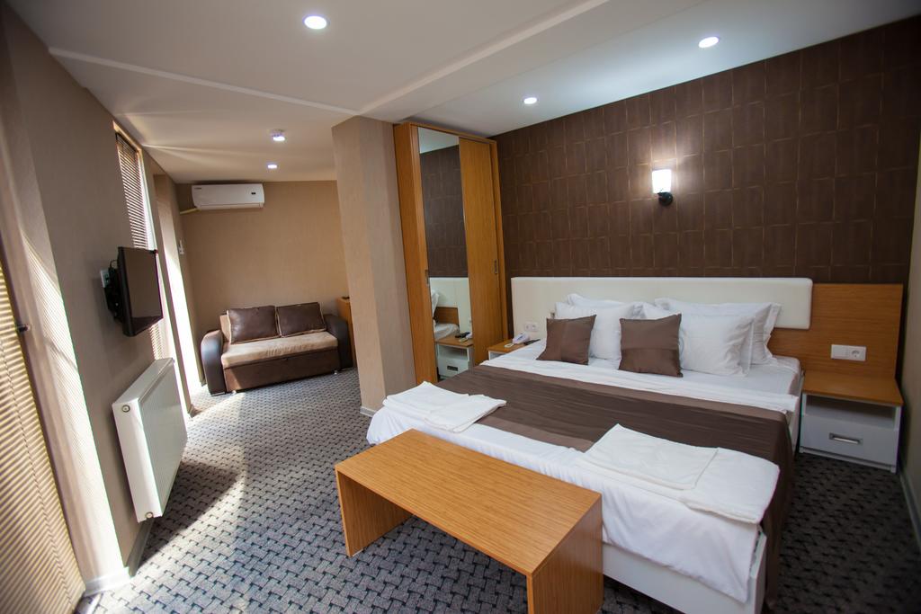 Voyager Hotel — Тбілісі, Грузія мініатюра 27
