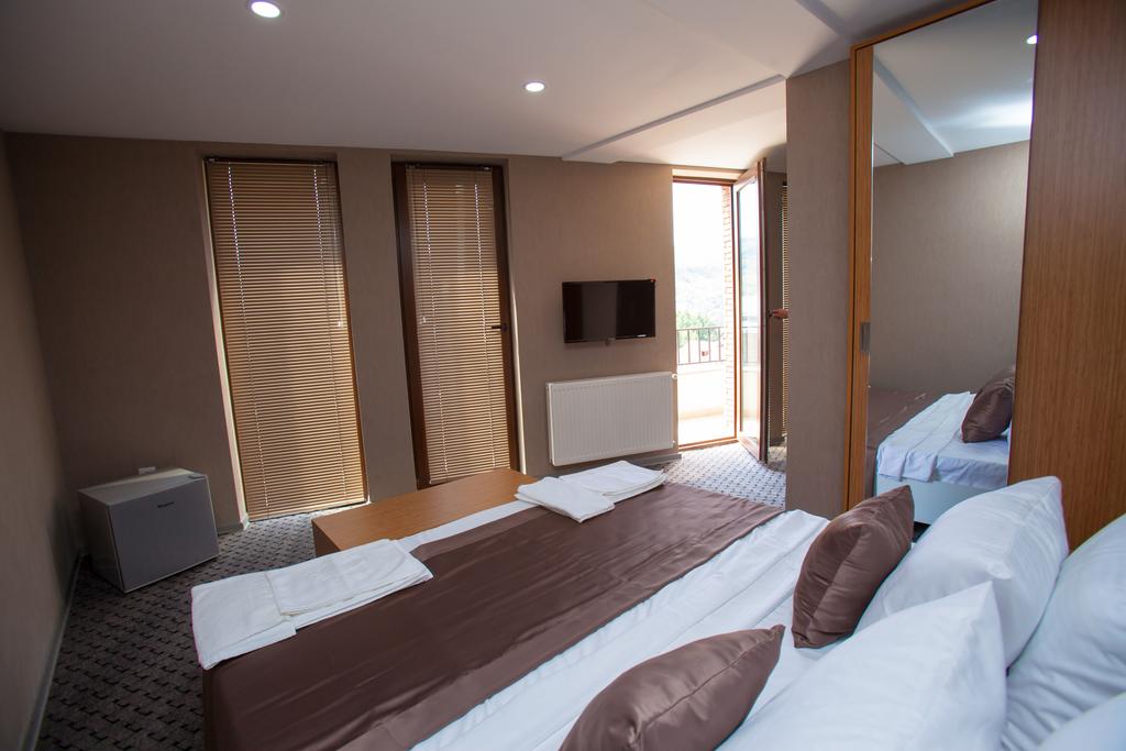 Voyager Hotel — Тбілісі, Грузія мініатюра 39