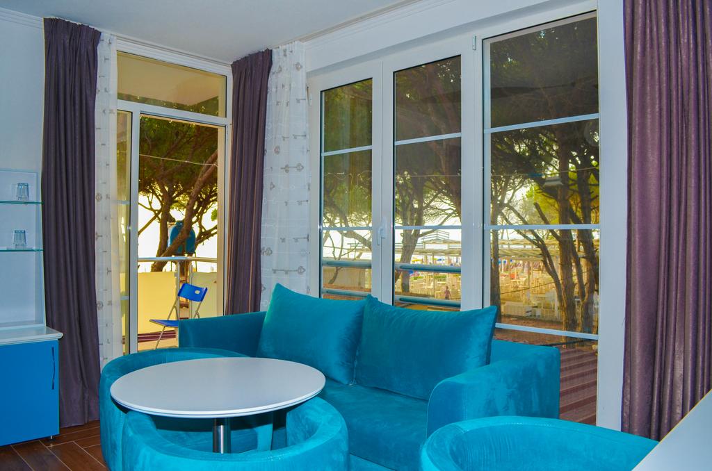 Monaco Hotel Golem — Голем, Албанія мініатюра 34