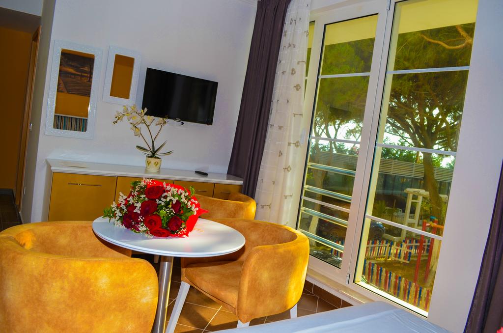 Monaco Hotel Golem — Голем, Албанія мініатюра 43