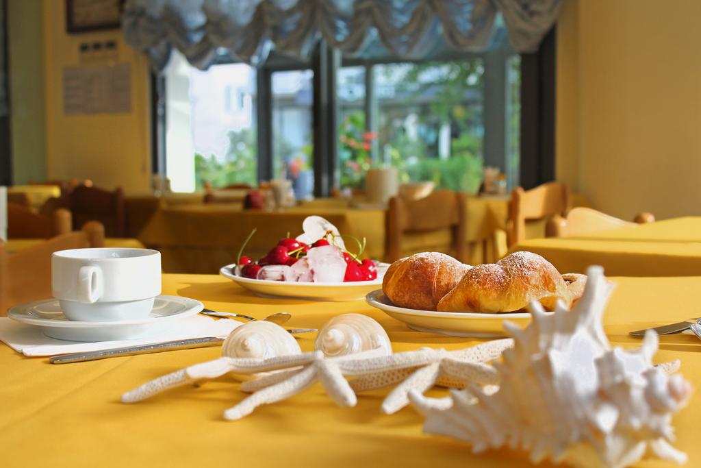 Philadelphia Hotel — Каттоліка, Італія мініатюра 9