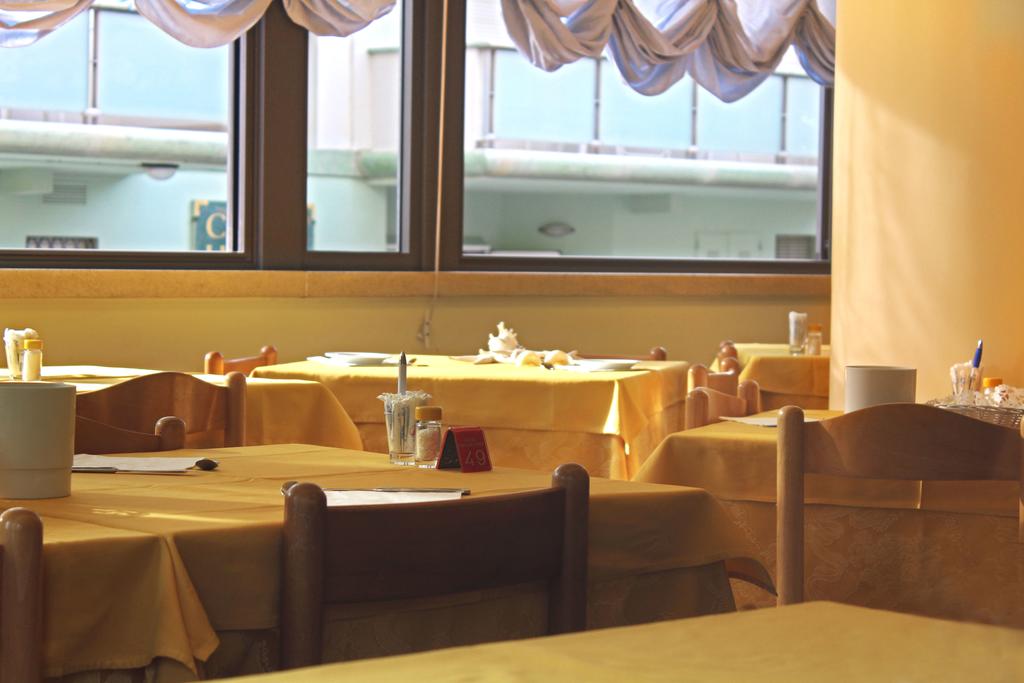 Philadelphia Hotel — Каттоліка, Італія мініатюра 14