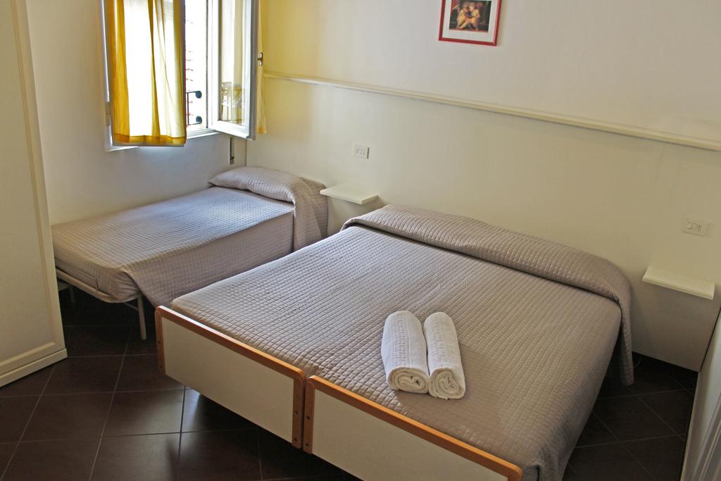 Philadelphia Hotel — Каттоліка, Італія мініатюра 36