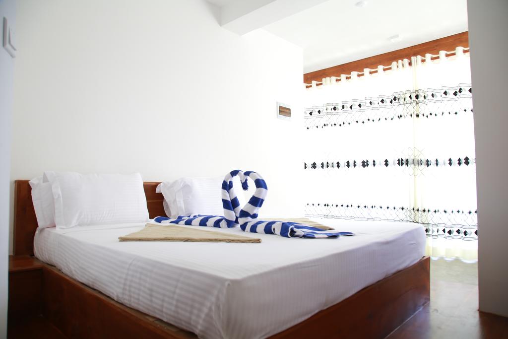 Wave Beach Resort — Унаватуна, Шрі Ланка мініатюра 31