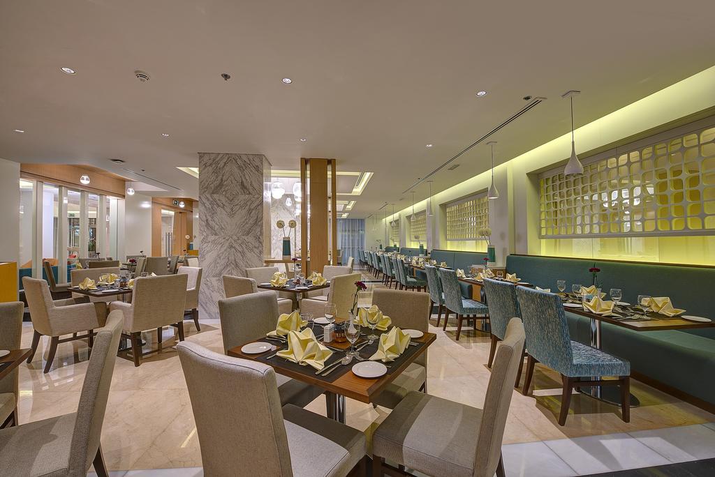 Royal Continental Hotel — Дубаї, Об'єднані Арабські Емірати мініатюра 18
