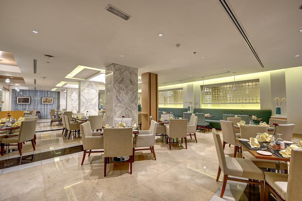 Royal Continental Hotel — Дубаї, Об'єднані Арабські Емірати мініатюра 19