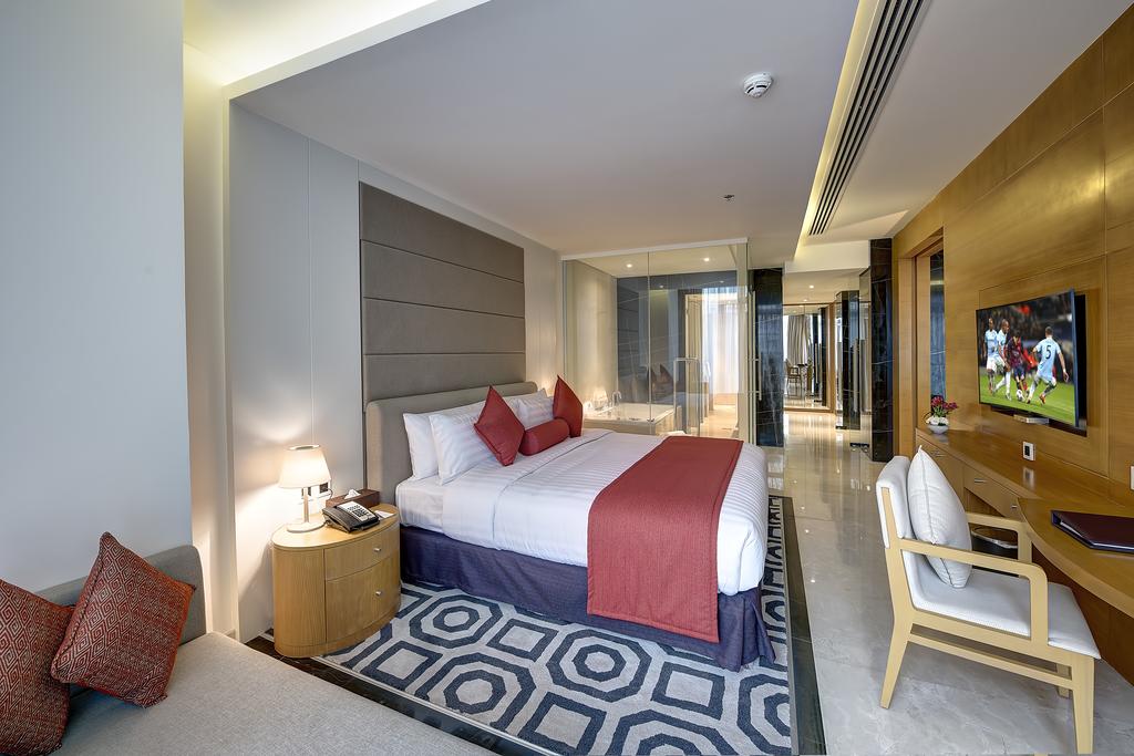 Royal Continental Hotel — Дубаї, Об'єднані Арабські Емірати мініатюра 30