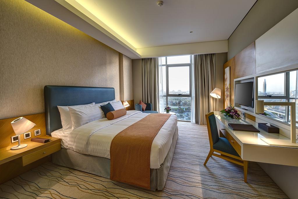 Royal Continental Hotel — Дубаї, Об'єднані Арабські Емірати мініатюра 38