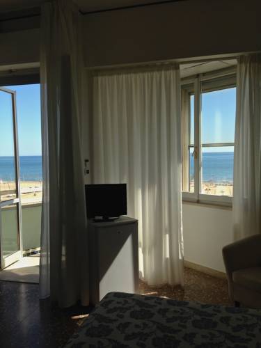 Carlton Beach Hotel — Емілія Романья, Італія мініатюра 6