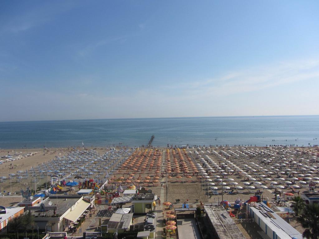 Carlton Beach Hotel — Емілія Романья, Італія мініатюра 8