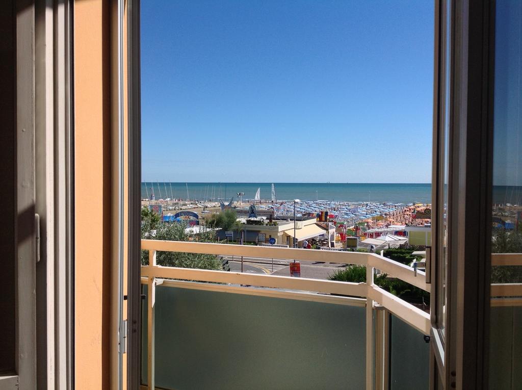 Carlton Beach Hotel — Емілія Романья, Італія мініатюра 9