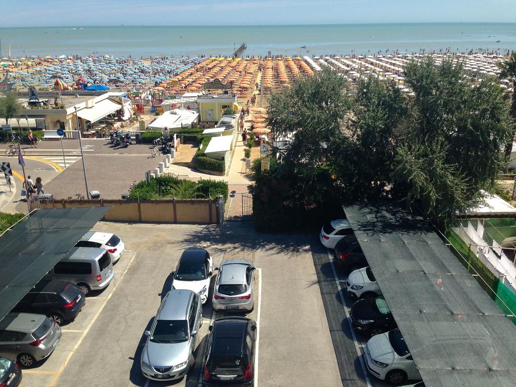 Carlton Beach Hotel — Емілія Романья, Італія мініатюра 10