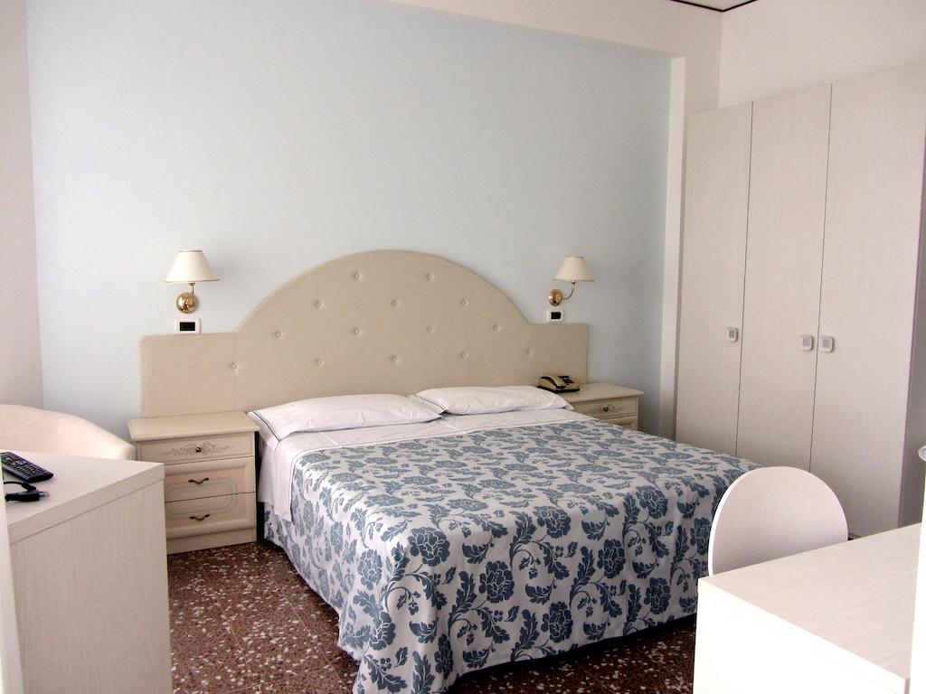 Carlton Beach Hotel — Емілія Романья, Італія мініатюра 38
