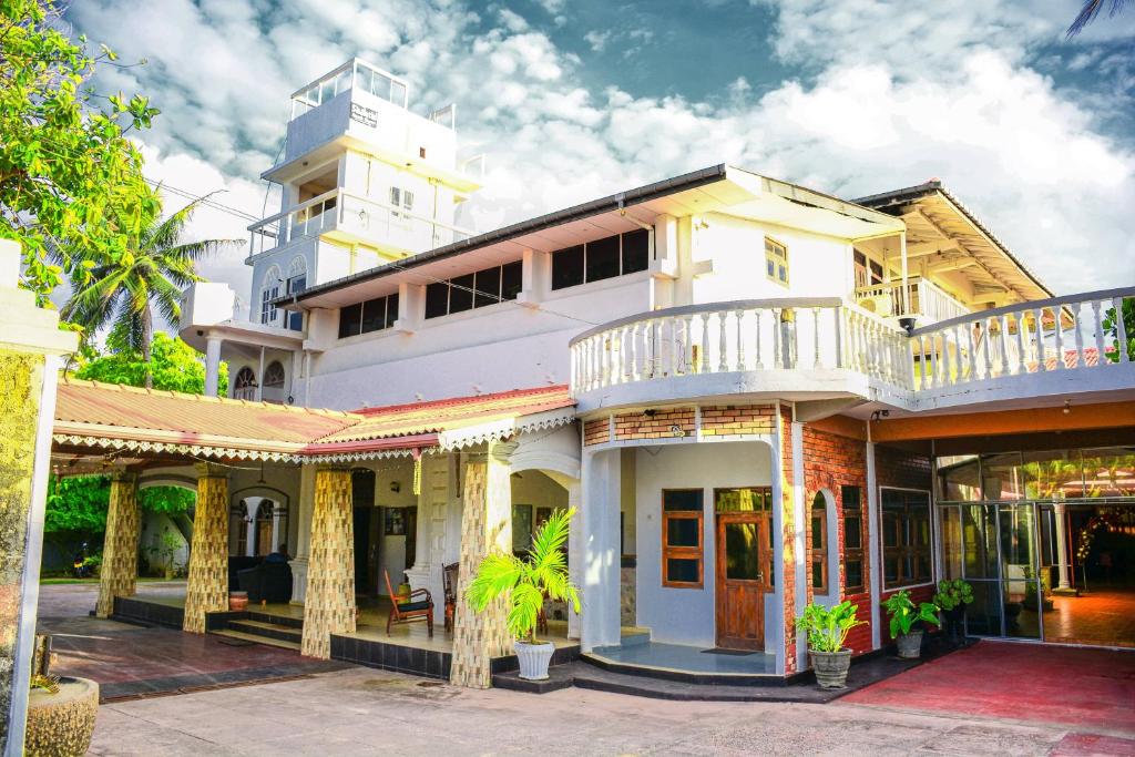 Shanthi Beach Resort — Унаватуна, Шрі Ланка мініатюра 46
