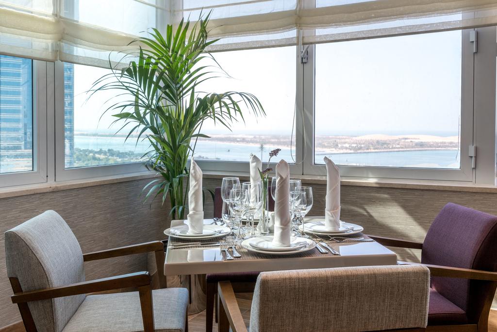 Hawthorn Suites by Wyndham Abu Dhabi City Center — Абу Дабі, Об'єднані Арабські Емірати мініатюра 42