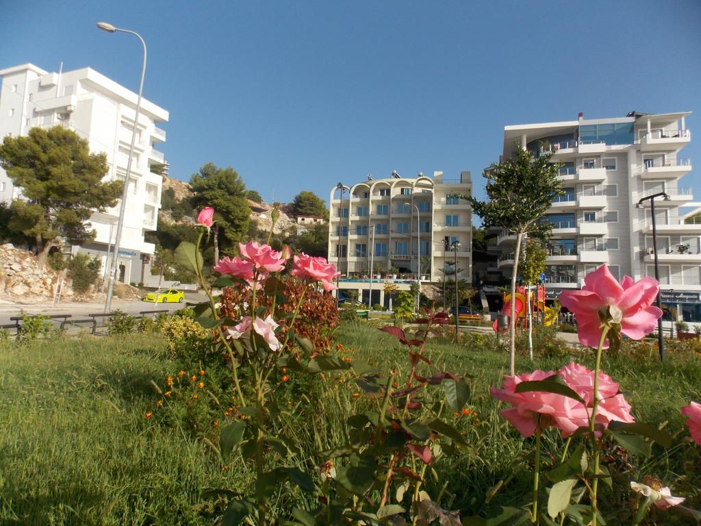 Oasis Hotel — Саранда, Албанія мініатюра 12