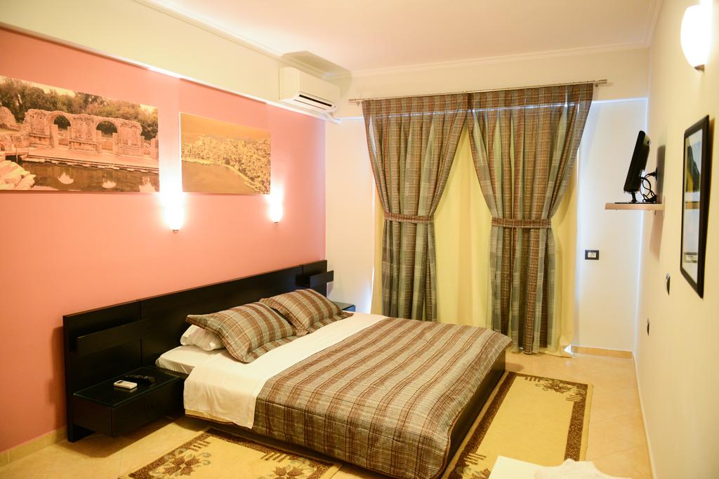 Oasis Hotel — Саранда, Албанія мініатюра 20