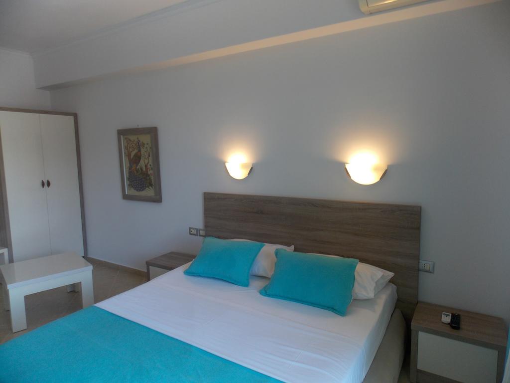 Oasis Hotel — Саранда, Албанія мініатюра 31