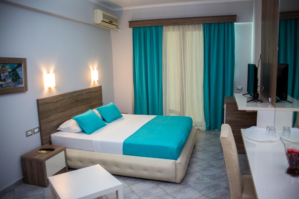 Oasis Hotel — Саранда, Албанія мініатюра 40