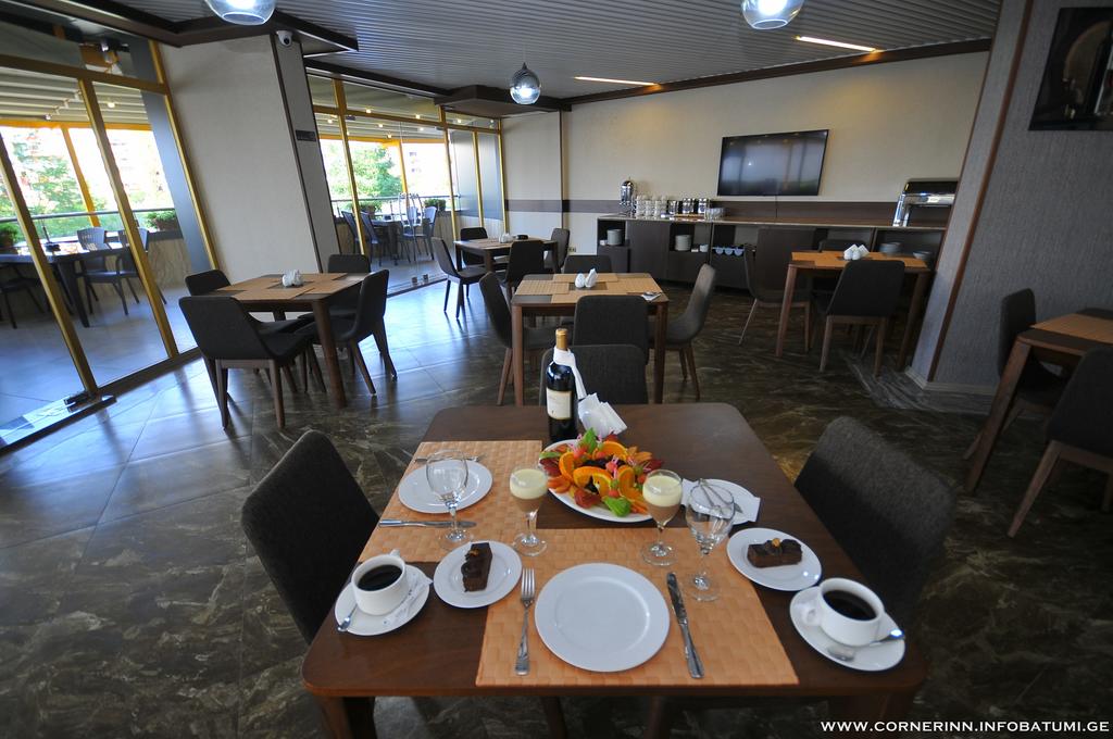 Corner Inn — Батумі, Грузія мініатюра 83