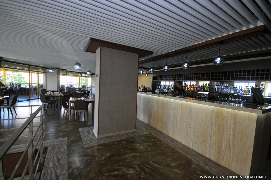 Corner Inn — Батумі, Грузія мініатюра 88