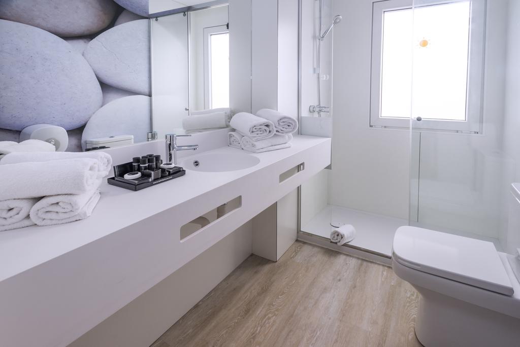 Tahiti Playa Suites — Коста Барселона, Іспанія мініатюра 26