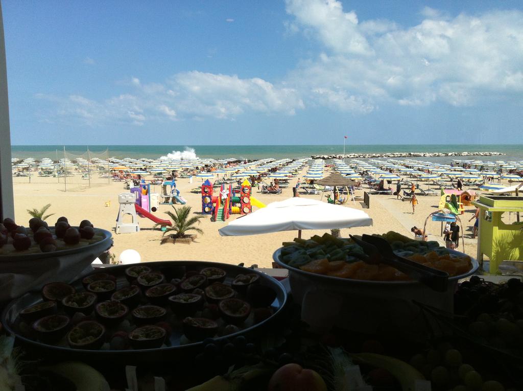 Imperial Beach — Емілія Романья, Італія мініатюра 7