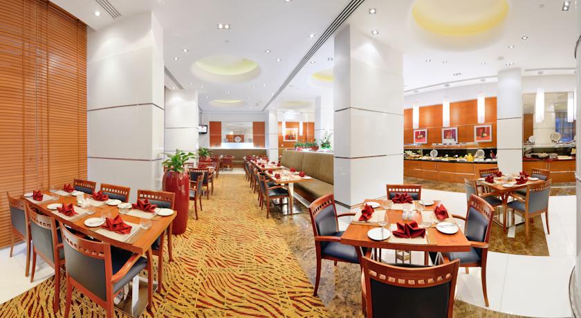 Golden Sands Hotel — Шарджа, Об'єднані Арабські Емірати мініатюра 33