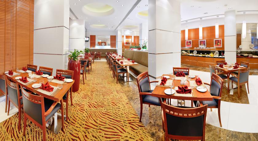 Golden Sands Hotel — Шарджа, Об'єднані Арабські Емірати мініатюра 34