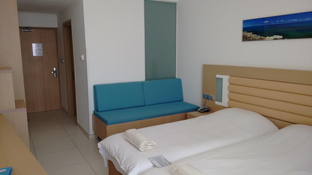 Vrissaki Beach Hotel — Протарас, Кіпр мініатюра 19