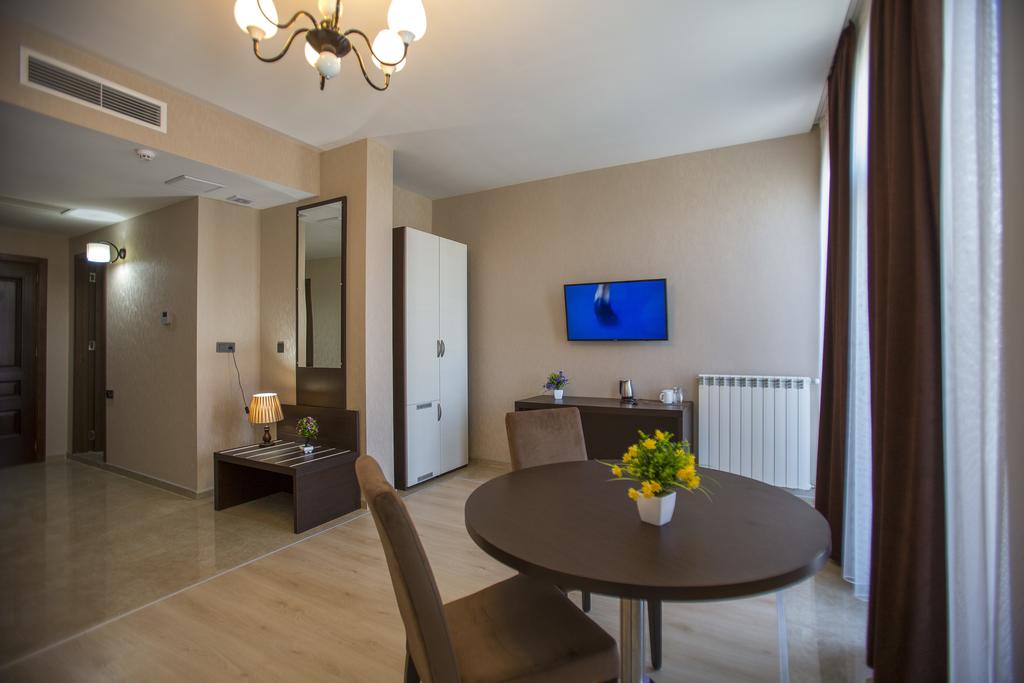 Ire Palace — Батумі, Грузія мініатюра 27