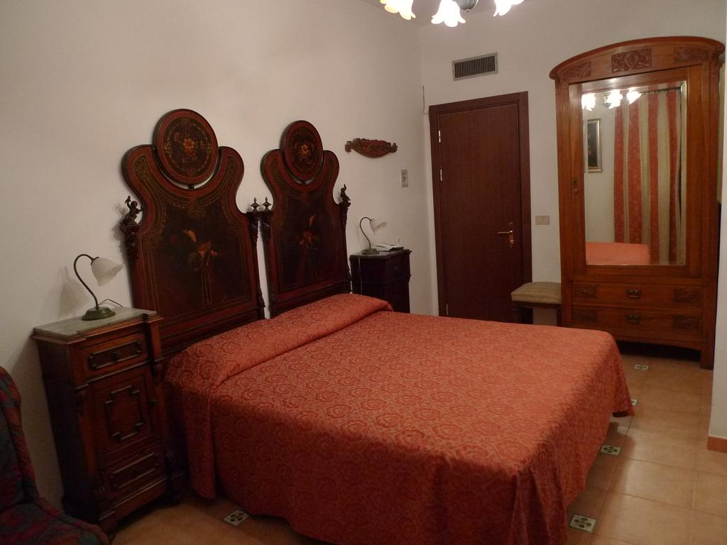 La Riva Hotel — о. Сицилія, Італія мініатюра 19