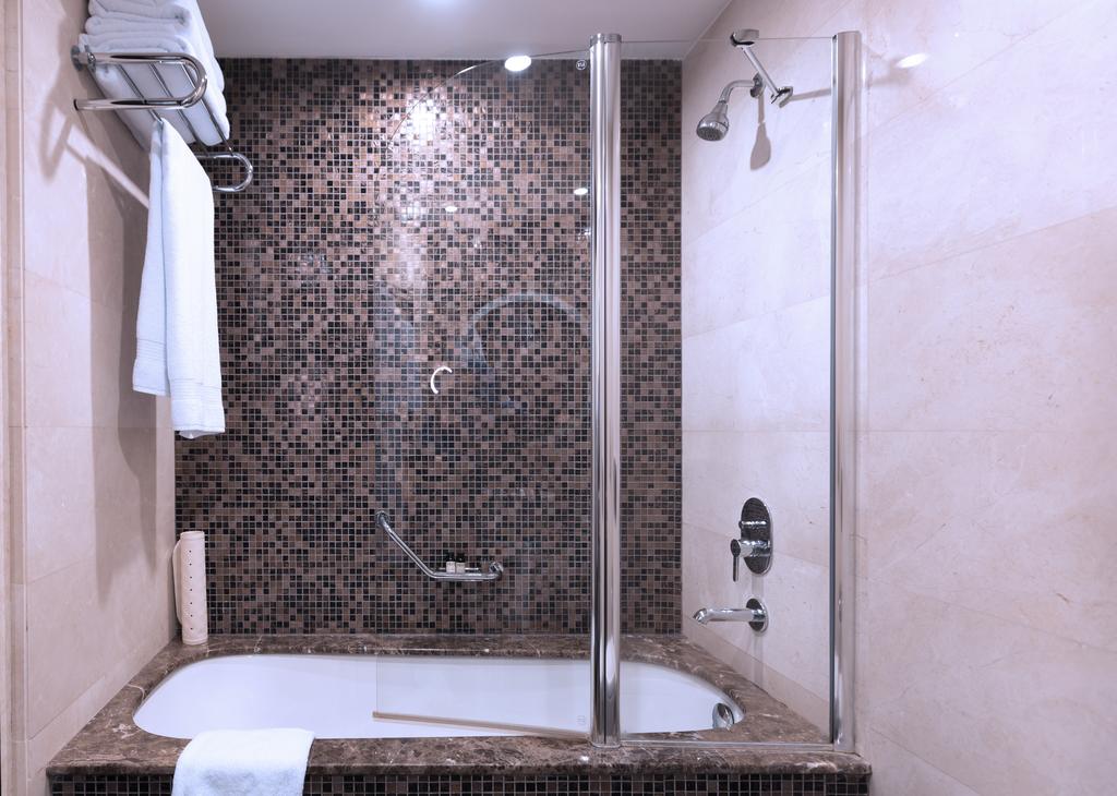 Badamdar Hotel and Residences, Баку, Азербайджан мініатюра 40