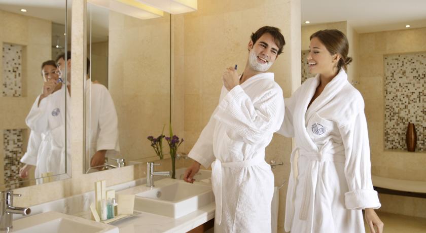 Amwaj Rotana Jumeirah Beach — Дубаї, Об'єднані Арабські Емірати мініатюра 220