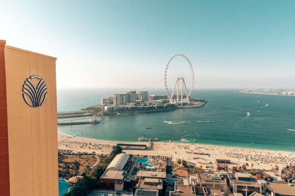 Amwaj Rotana Jumeirah Beach — Дубаї, Об'єднані Арабські Емірати мініатюра 240