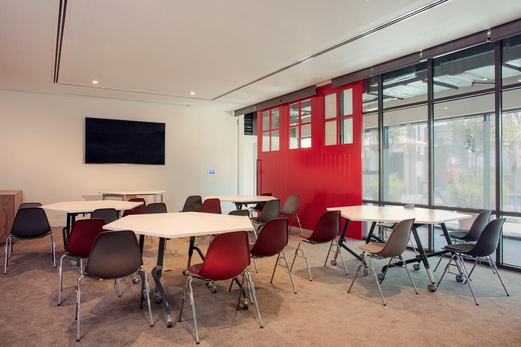 Rove Trade Centre — Дубаї, Об'єднані Арабські Емірати мініатюра 47