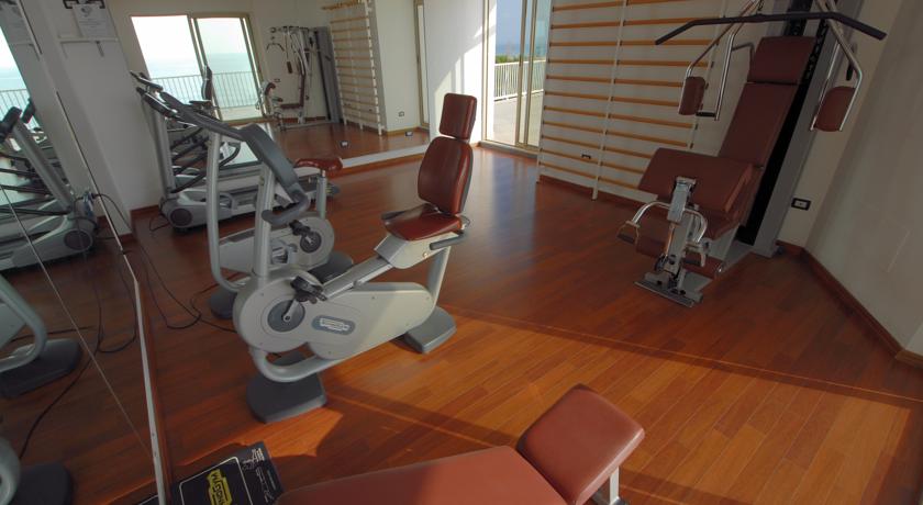 L'Approdo Grand Hotel Terracina — Рівʼєра ді Улісс, Італія мініатюра 28