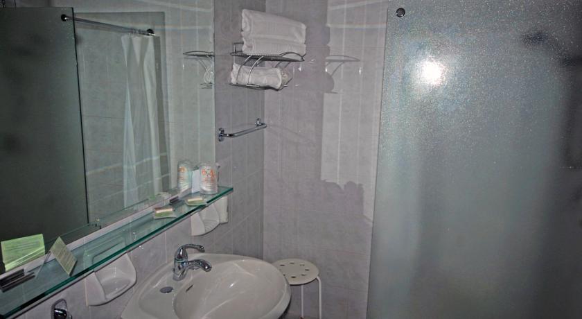 River Palace Terracina — Рівʼєра ді Улісс, Італія мініатюра 10