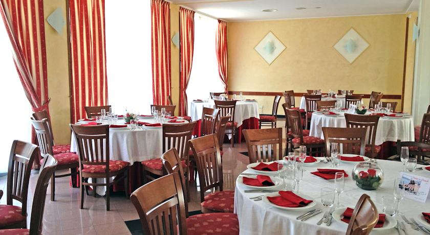 River Palace Terracina — Рівʼєра ді Улісс, Італія мініатюра 28
