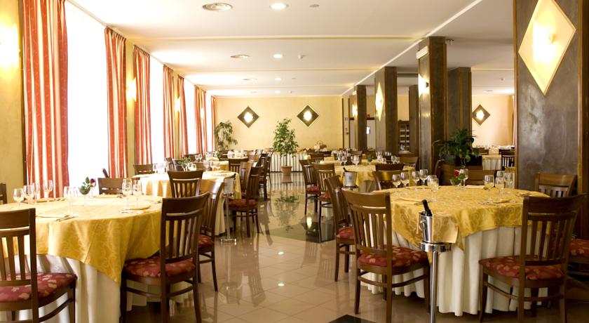 River Palace Terracina — Рівʼєра ді Улісс, Італія мініатюра 29