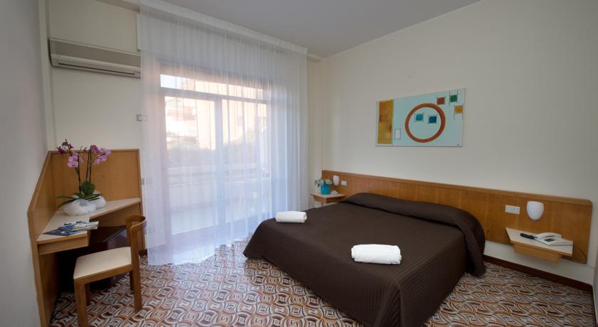 River Palace Terracina — Рівʼєра ді Улісс, Італія мініатюра 41