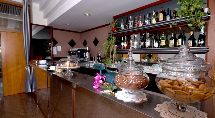 River Palace Terracina — Рівʼєра ді Улісс, Італія мініатюра 43