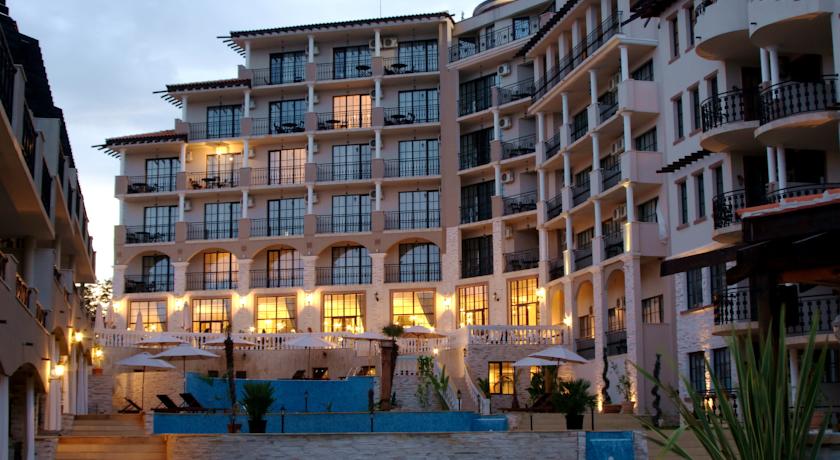 Cliff Obzor Bay — Обзор, Болгарія мініатюра 27