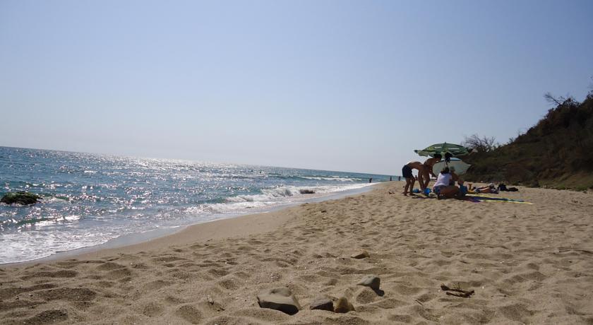 Cliff Obzor Bay — Обзор, Болгарія мініатюра 46