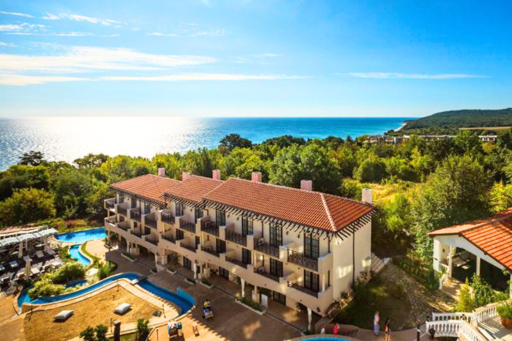 Cliff Obzor Bay — Обзор, Болгарія мініатюра 73