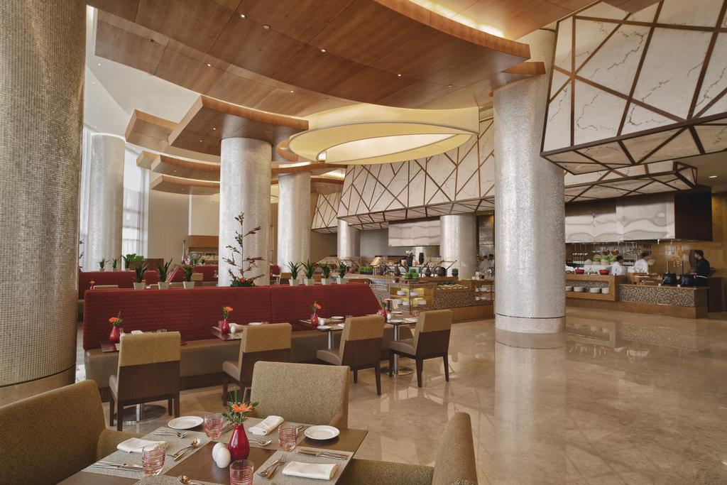 Swissotel Al Ghurair Dubai — Дубаї, Об'єднані Арабські Емірати мініатюра 198