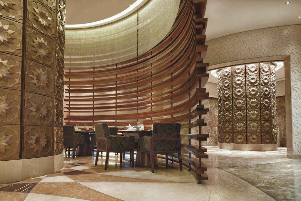 Swissotel Al Ghurair Dubai — Дубаї, Об'єднані Арабські Емірати мініатюра 213